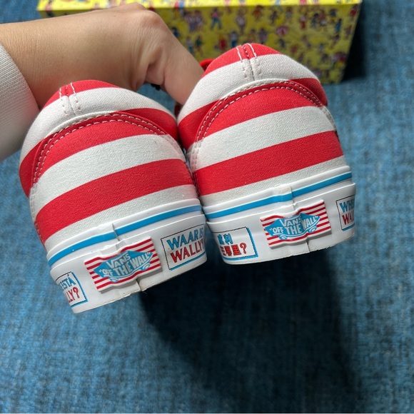 Vans x Where's Waldo International Stripes Old Skool Sneakers RARE - Picture 8 of 12